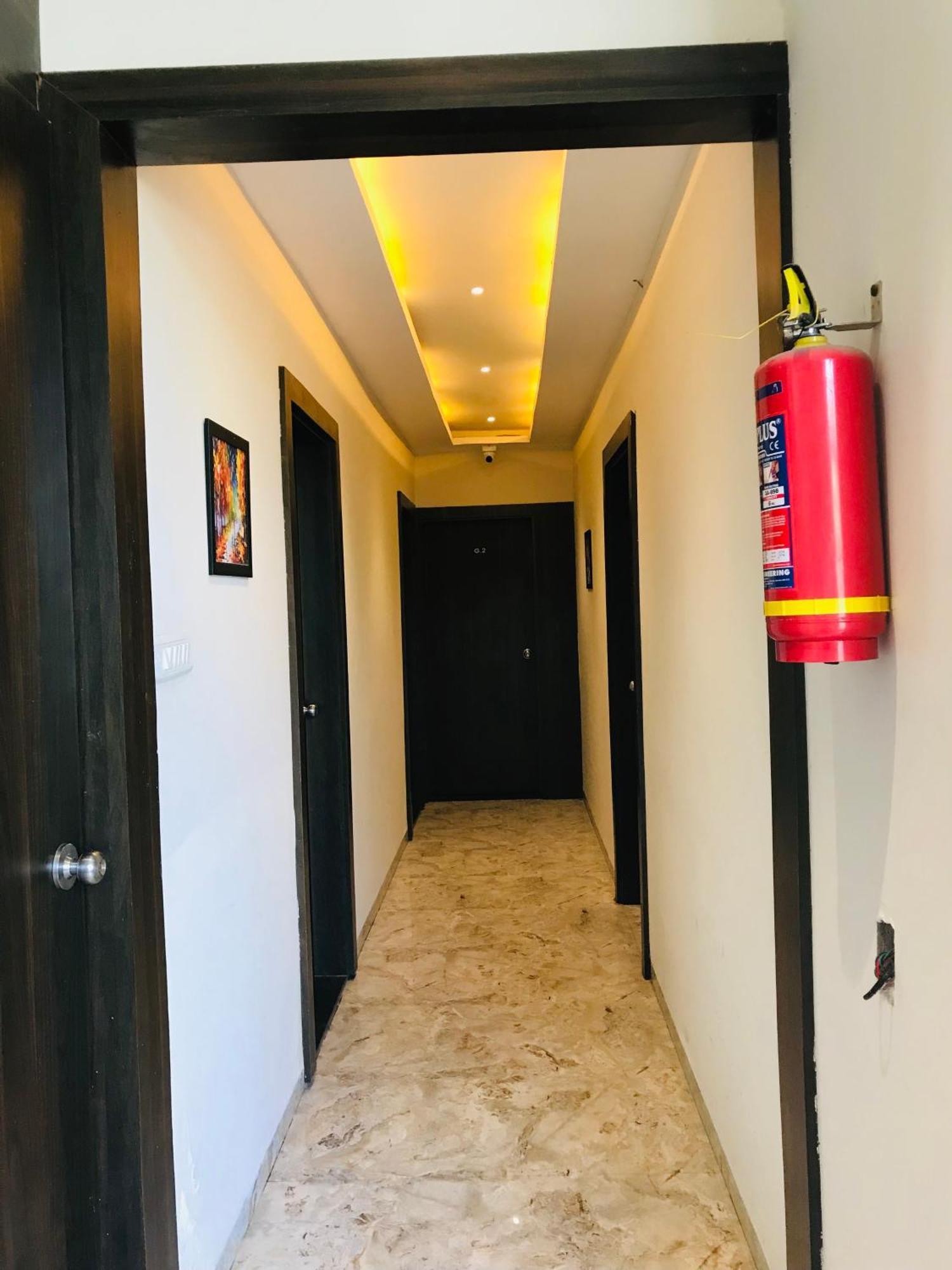 Hotel Divine Indore Bagian luar foto